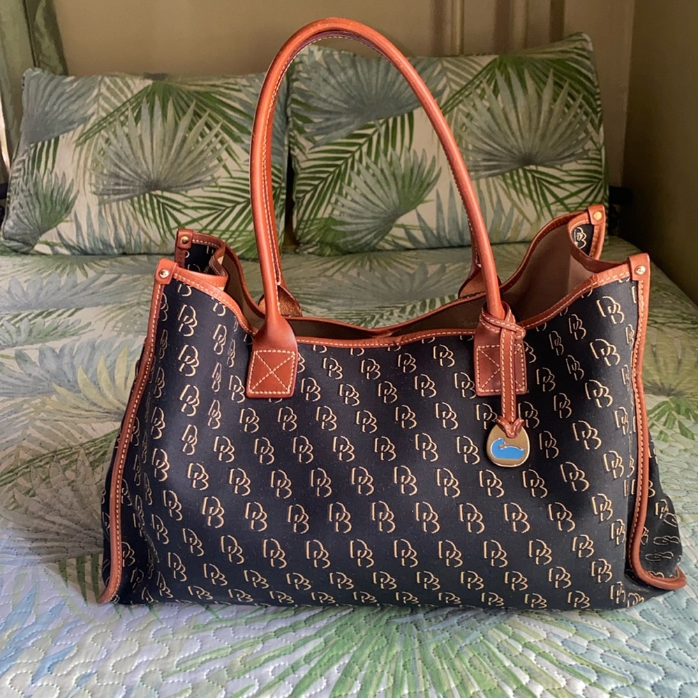 Dooney & Bourke Tote Bag
